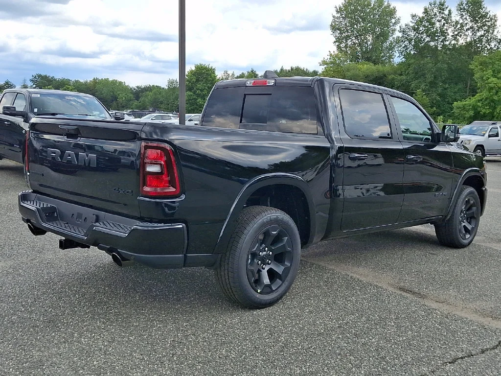 New 2027 Diamond Black Crystal Pearl-Coat Exterior Paint RAM Big Horn image 8