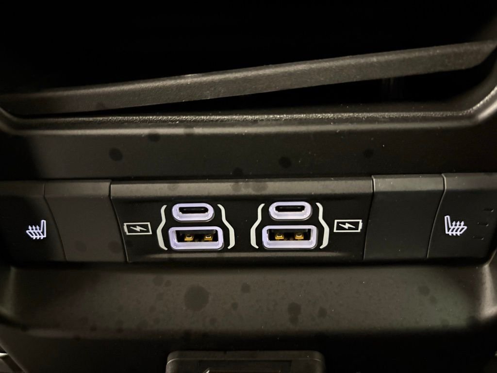 New 2026 Silver-Zynith Exterior Paint RAM Laramie image 41
