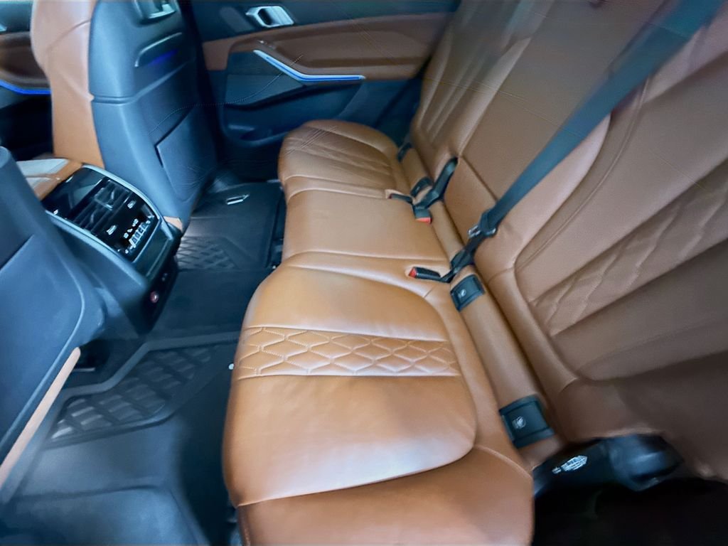 Used 2021 Black BMW M50i image 26