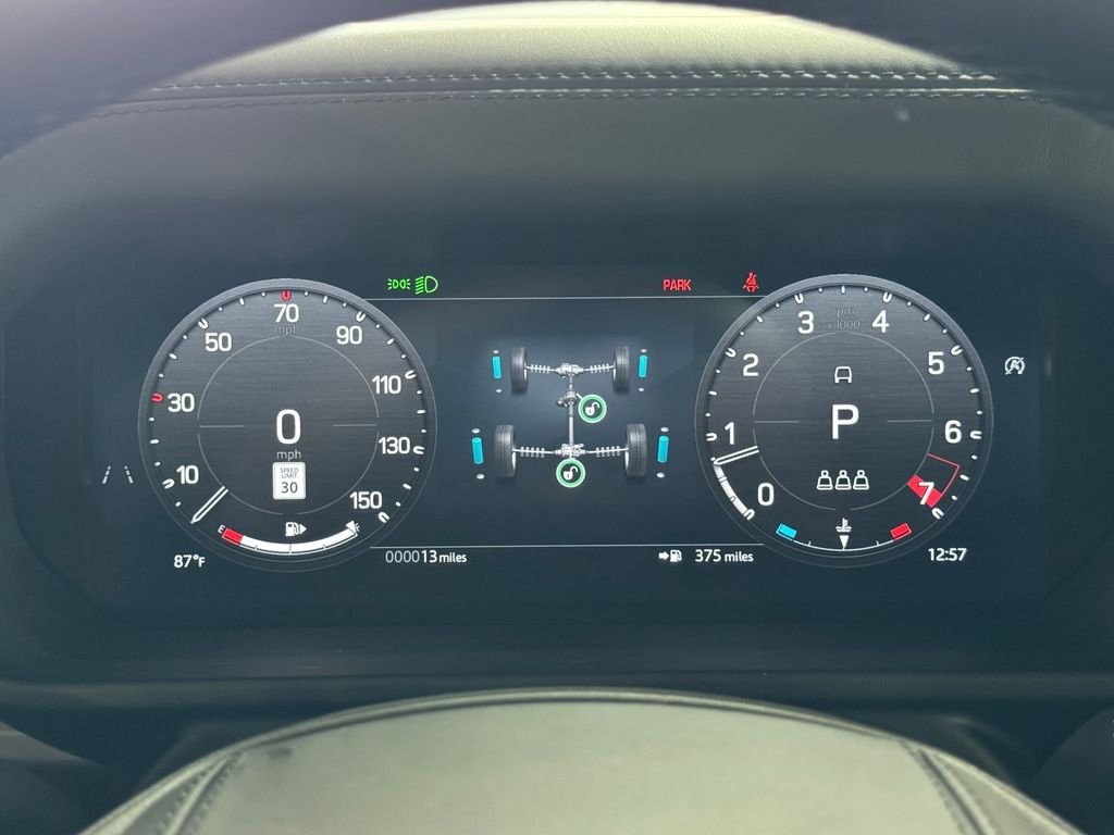 New 2026 Fuji White Land Rover V8 image 18