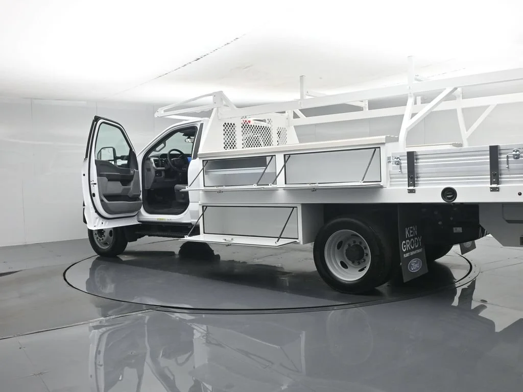 New 2026 Oxford White Ford XL image 40