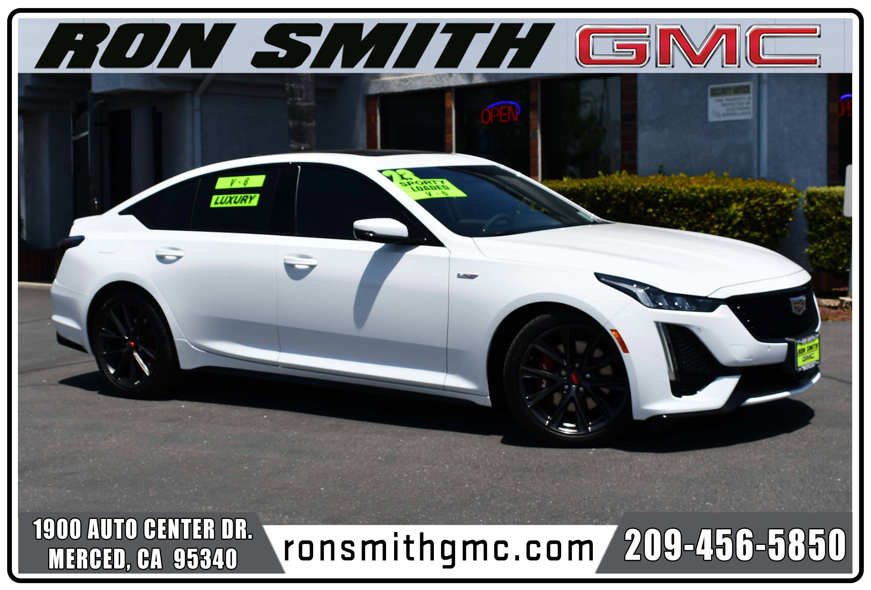 2023 Cadillac CT5 V-Series's photo