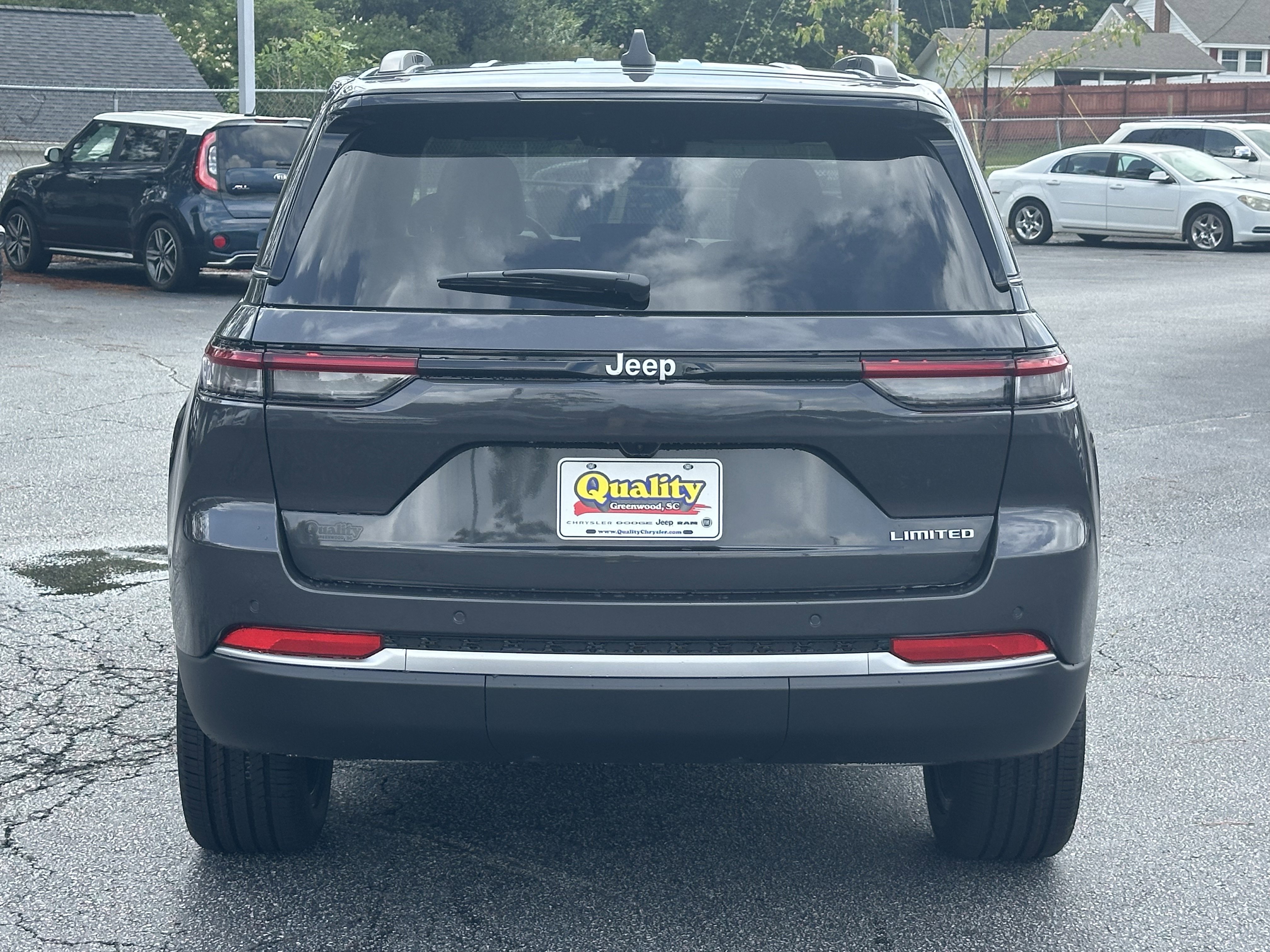 New 2026 Baltic Gray Metallic Clear-Coat Exterior Paint Jeep Limited image 7