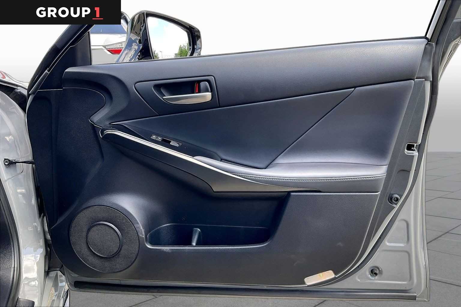 Used 2025 Incognito Lexus F SPORT Design image 21
