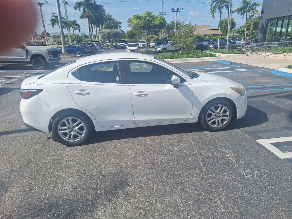 Used 2016  Scion Base image 1