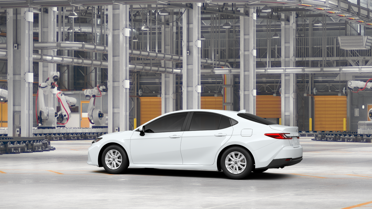 New 2027 Ice Cap Toyota LE image 5