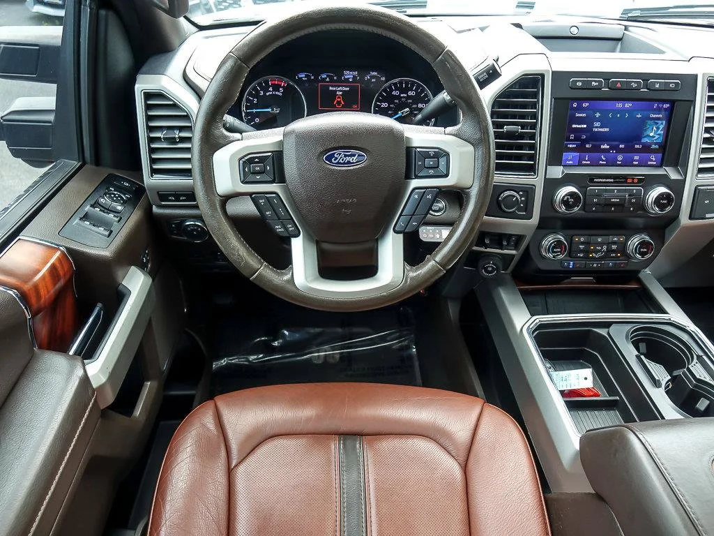 Used 2021 Antimatter Blue Metallic Ford King Ranch image 18