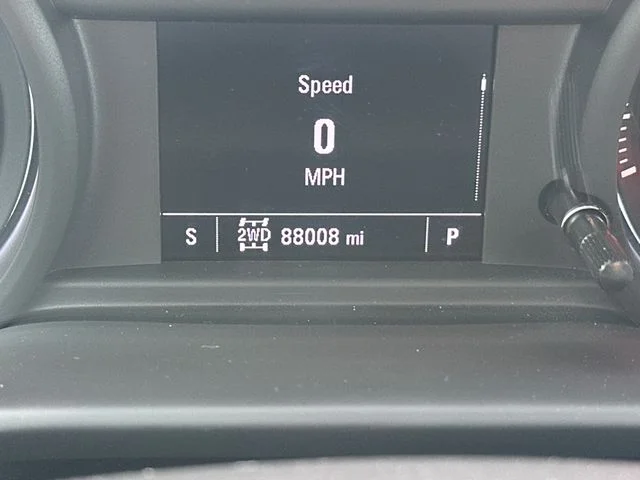 Used 2022 Summit White Chevrolet Custom image 3