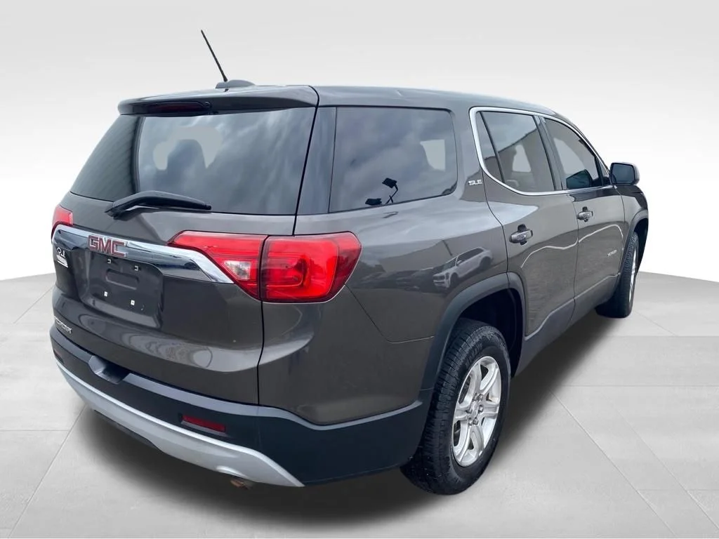 Used 2019 Gray GMC SLE-1 image 9