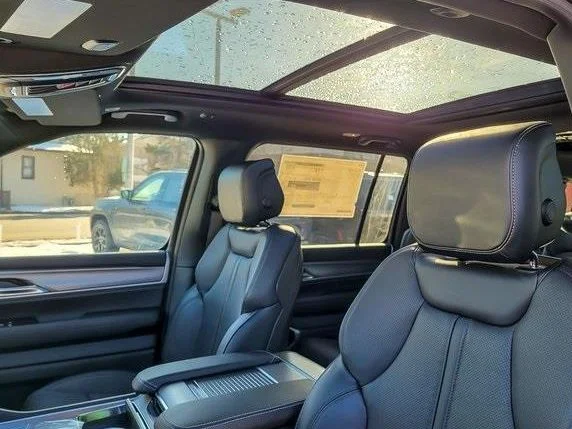 New 2026 High Gloss Black Exterior Paint Jeep Limited Altitude image 11