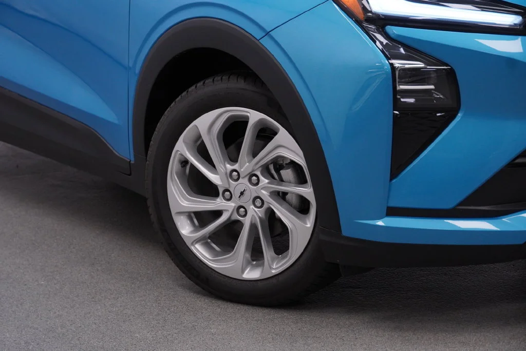 New 2027 Marina Blue Metallic Chevrolet LT image 10