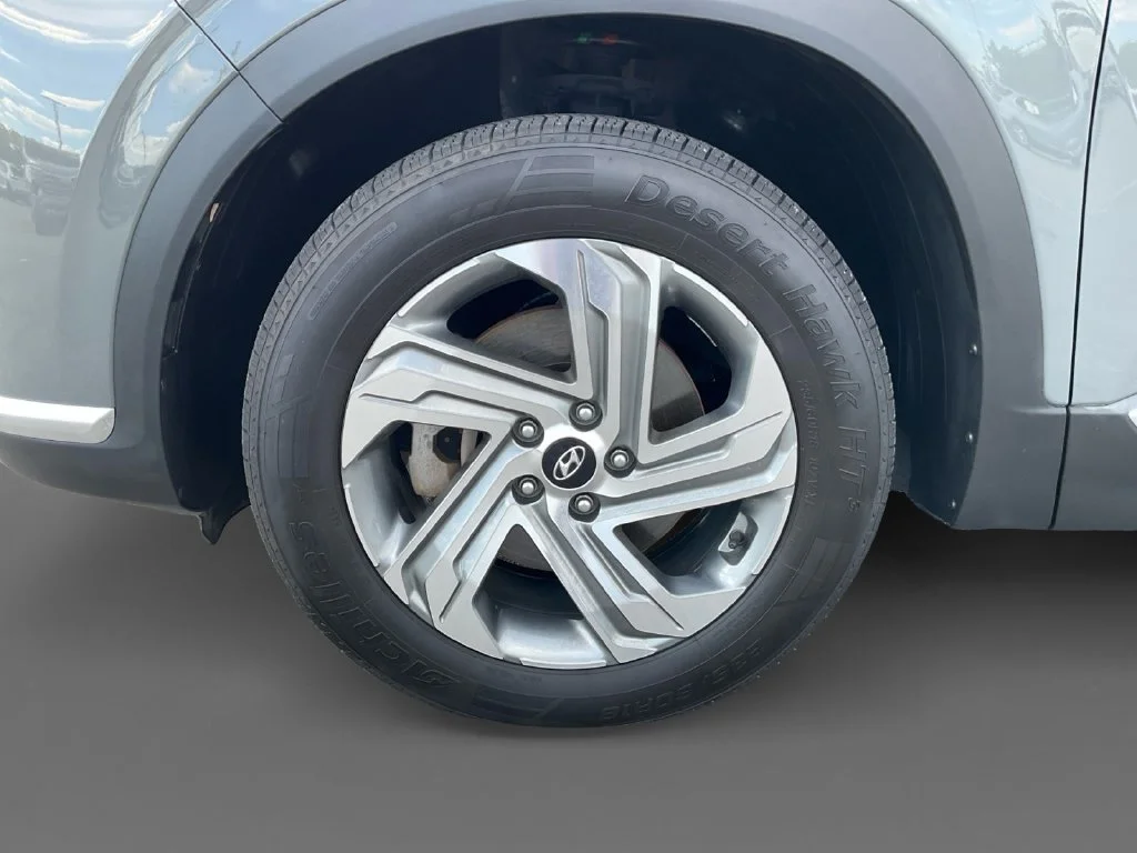 Used 2022 Gray Hyundai SEL image 15