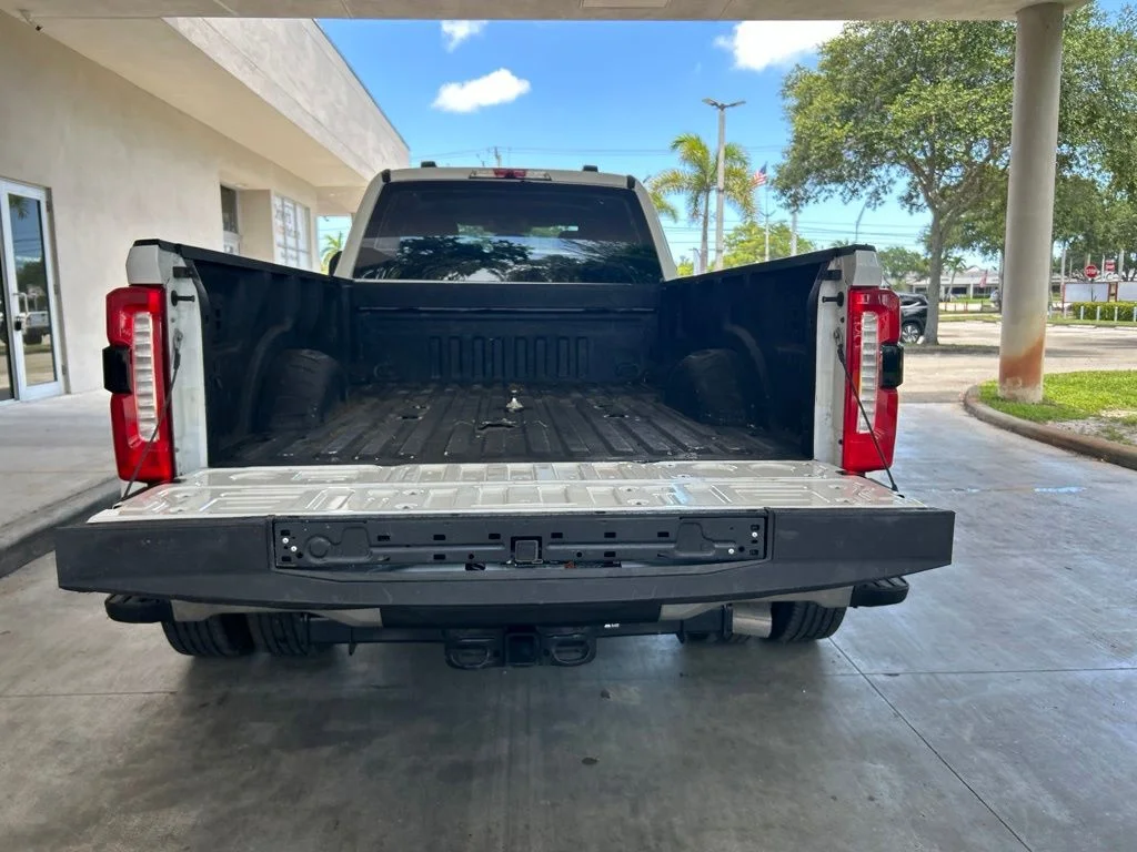 Used 2025 White Ford XL image 31