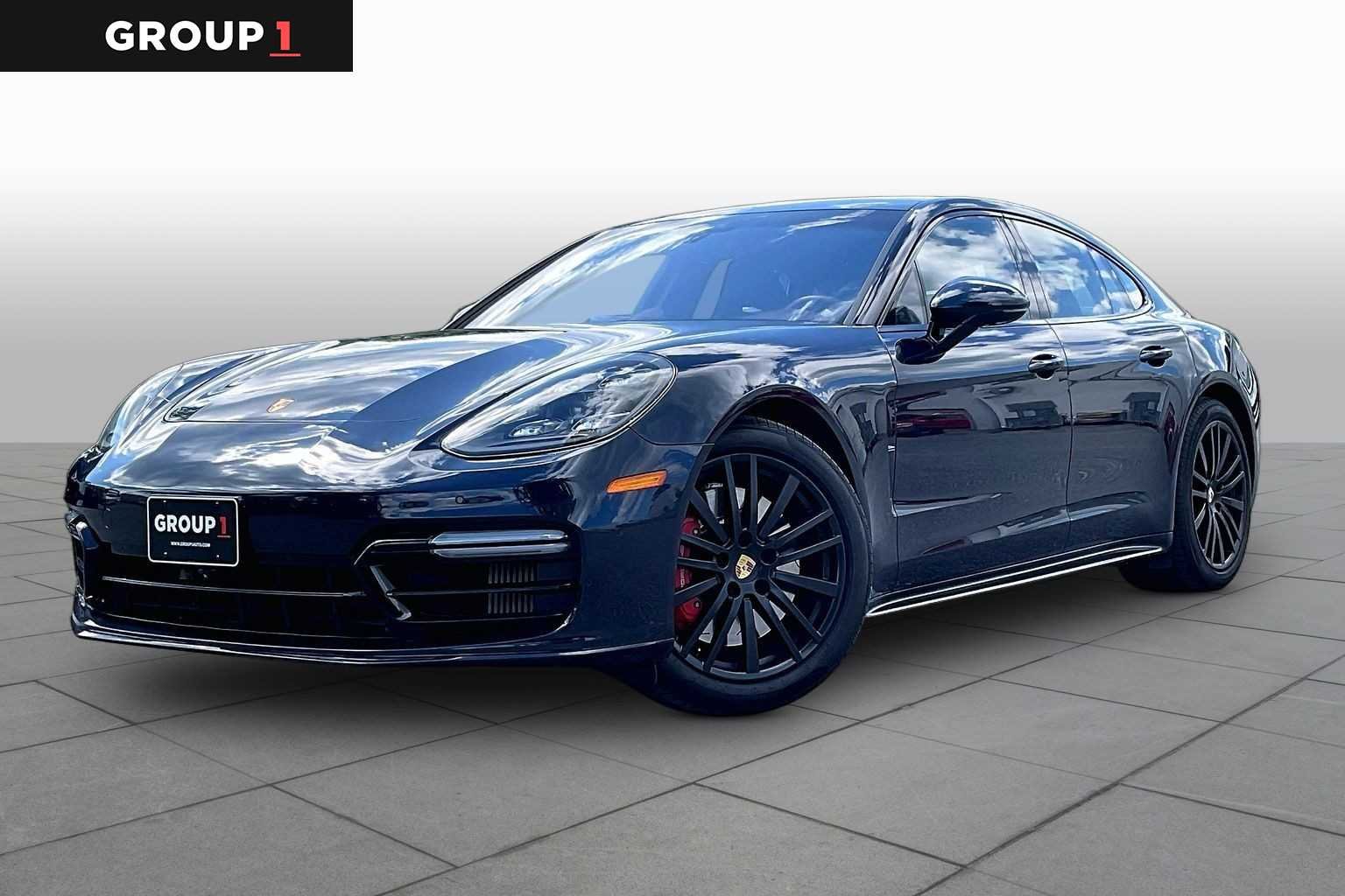 2020 Porsche Panamera GTS's photo