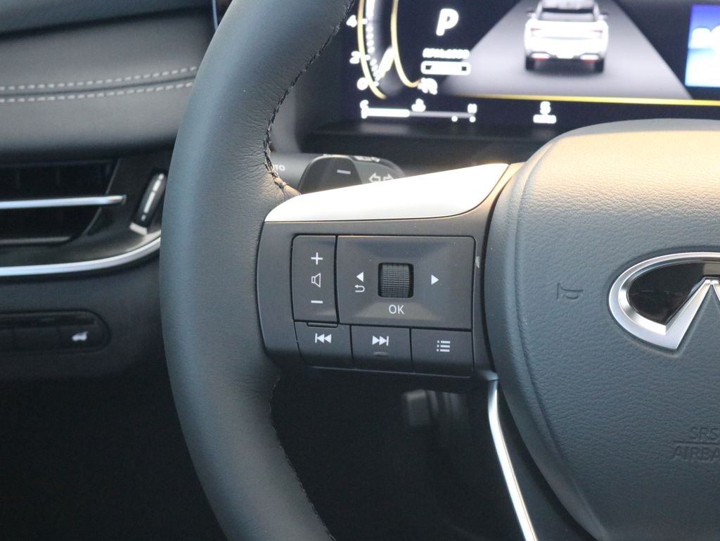 New 2027 HARBOR GRAY INFINITI Luxe AWD image 11