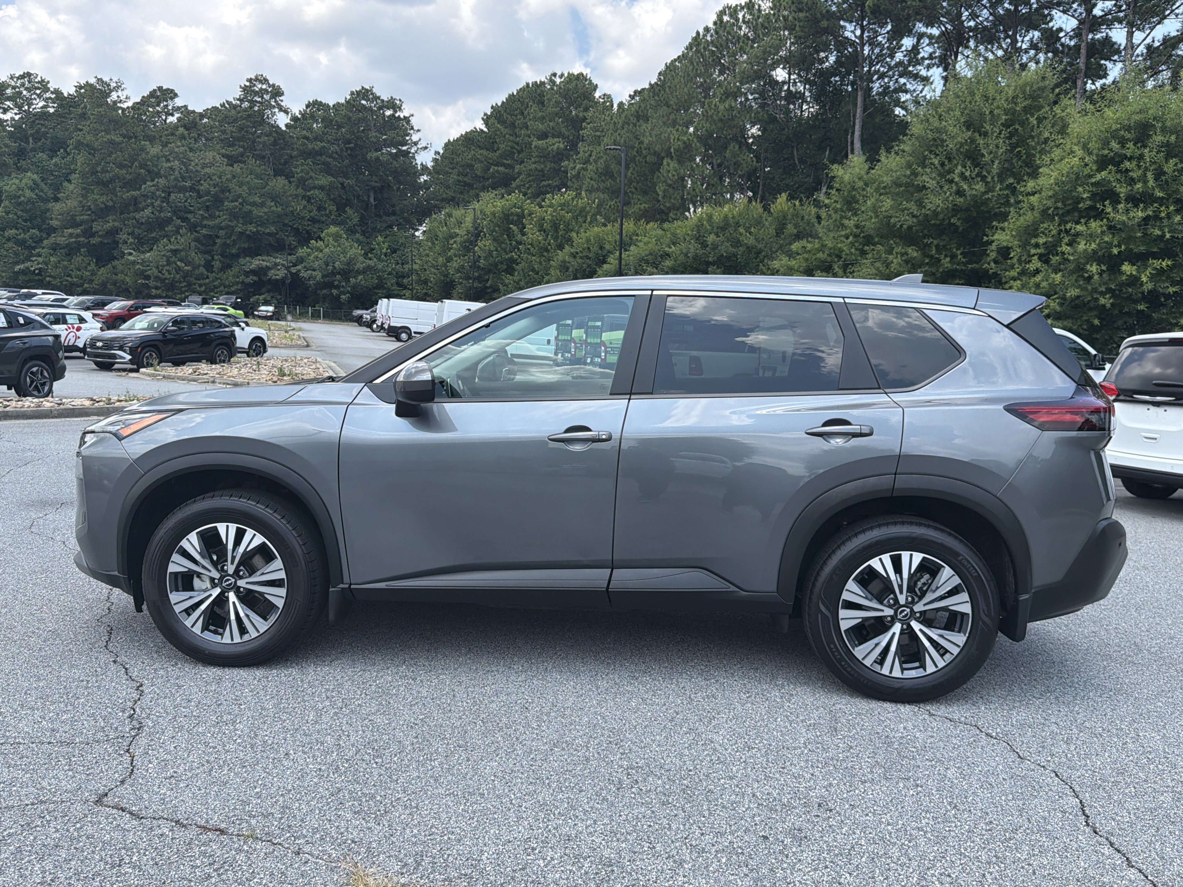 Used 2023 Gun Metallic Nissan SV image 4