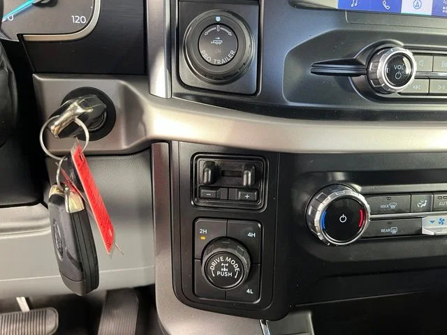 Used 2023 Gray Ford XLT image 23