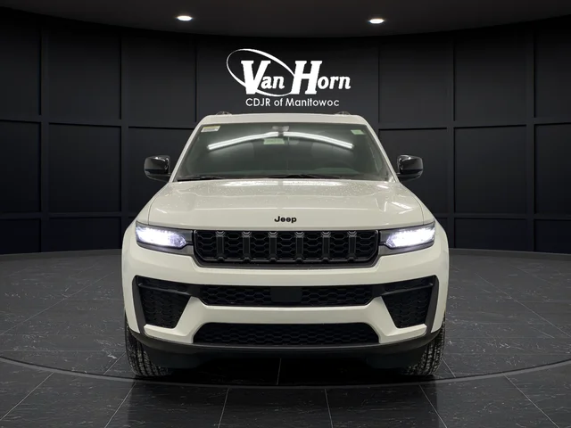 New 2026 Bright White Clear-Coat Exterior Paint Jeep Altitude image 12