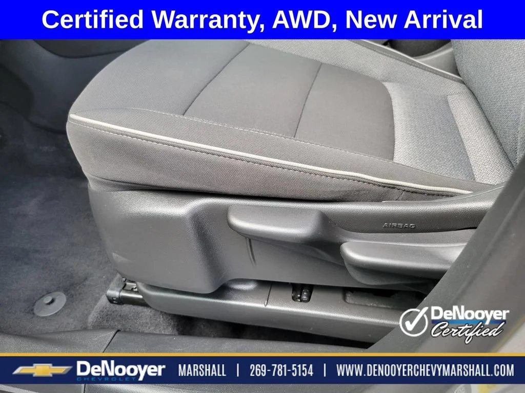 Used 2025 Sterling Gray Metallic Chevrolet LT image 9