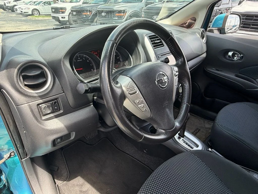 Used 2014 Metallic Peacock Nissan SV image 10