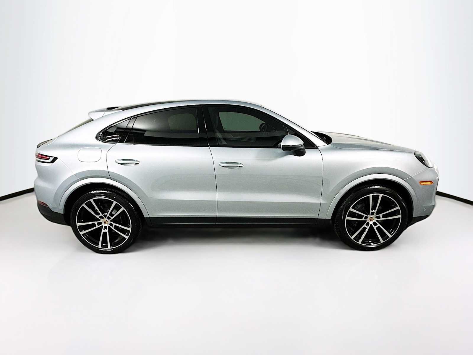 2026 Porsche Cayenne Coup Base - Photo 8