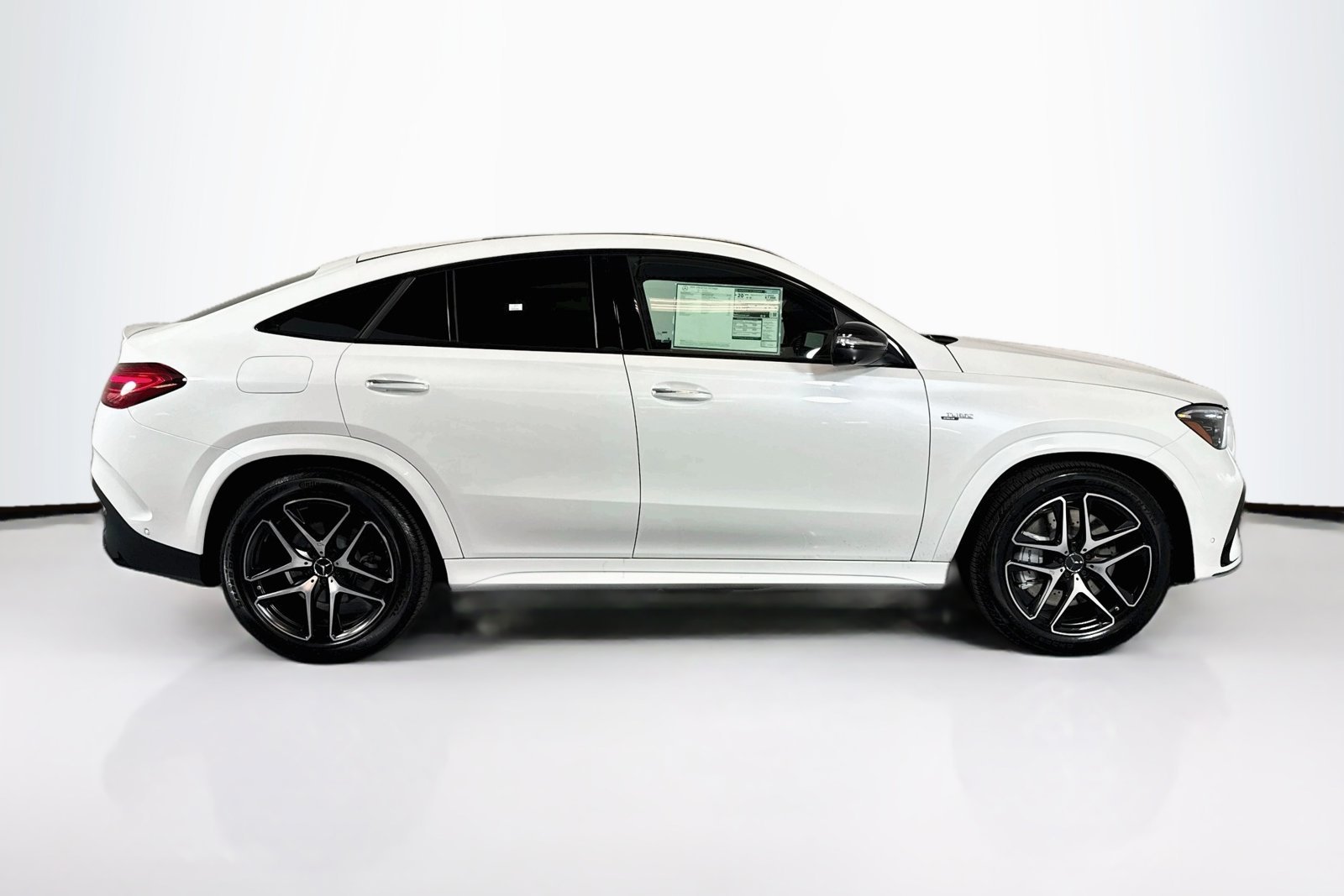 New 2026 MANUFAKTUR Moonlight White Metallic Mercedes-Benz AMG® GLE 53 image 4