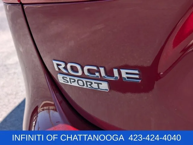 Used 2021 Red Nissan S image 29