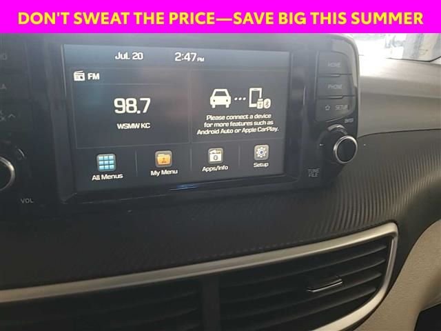 Used 2021 Gray Hyundai SE image 10