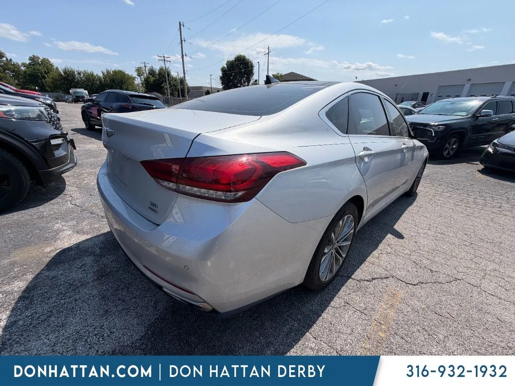 Used 2017 Silver Genesis 3.8 image 7