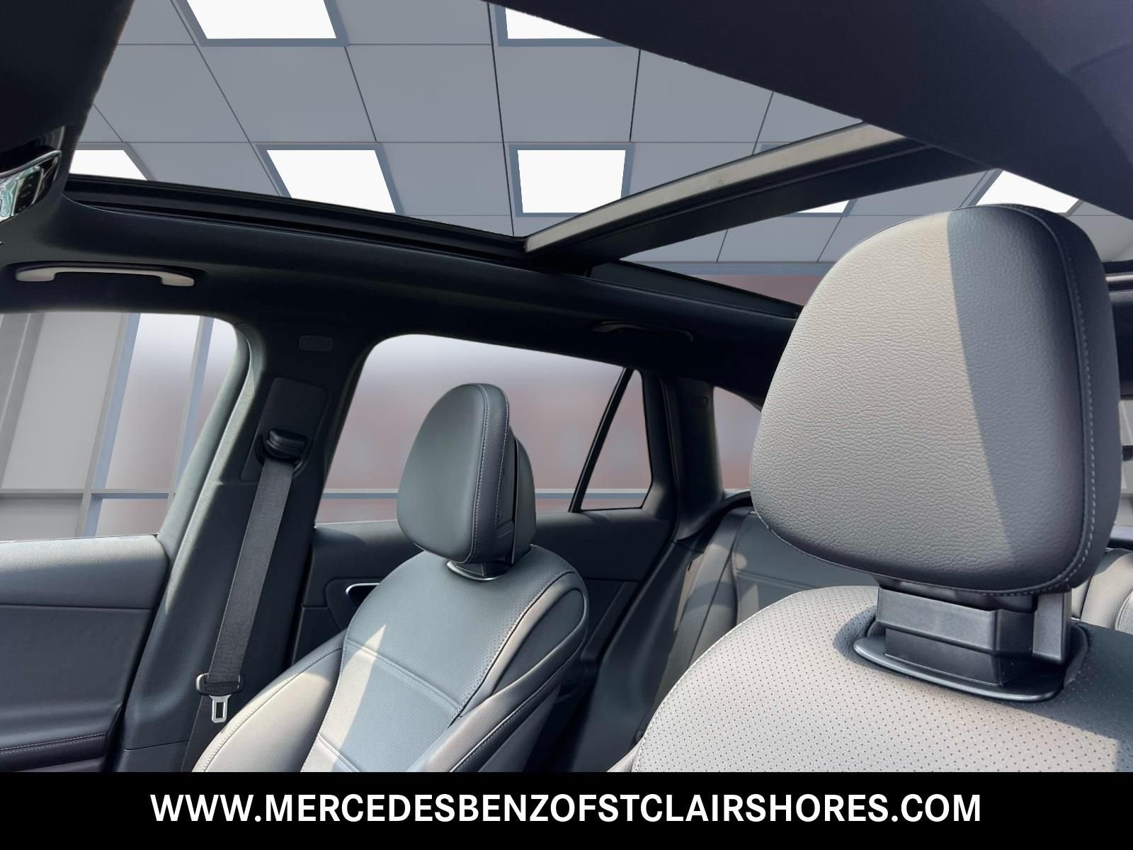 New 2026 Graphite Grey Metallic Mercedes-Benz GLC 300 image 20