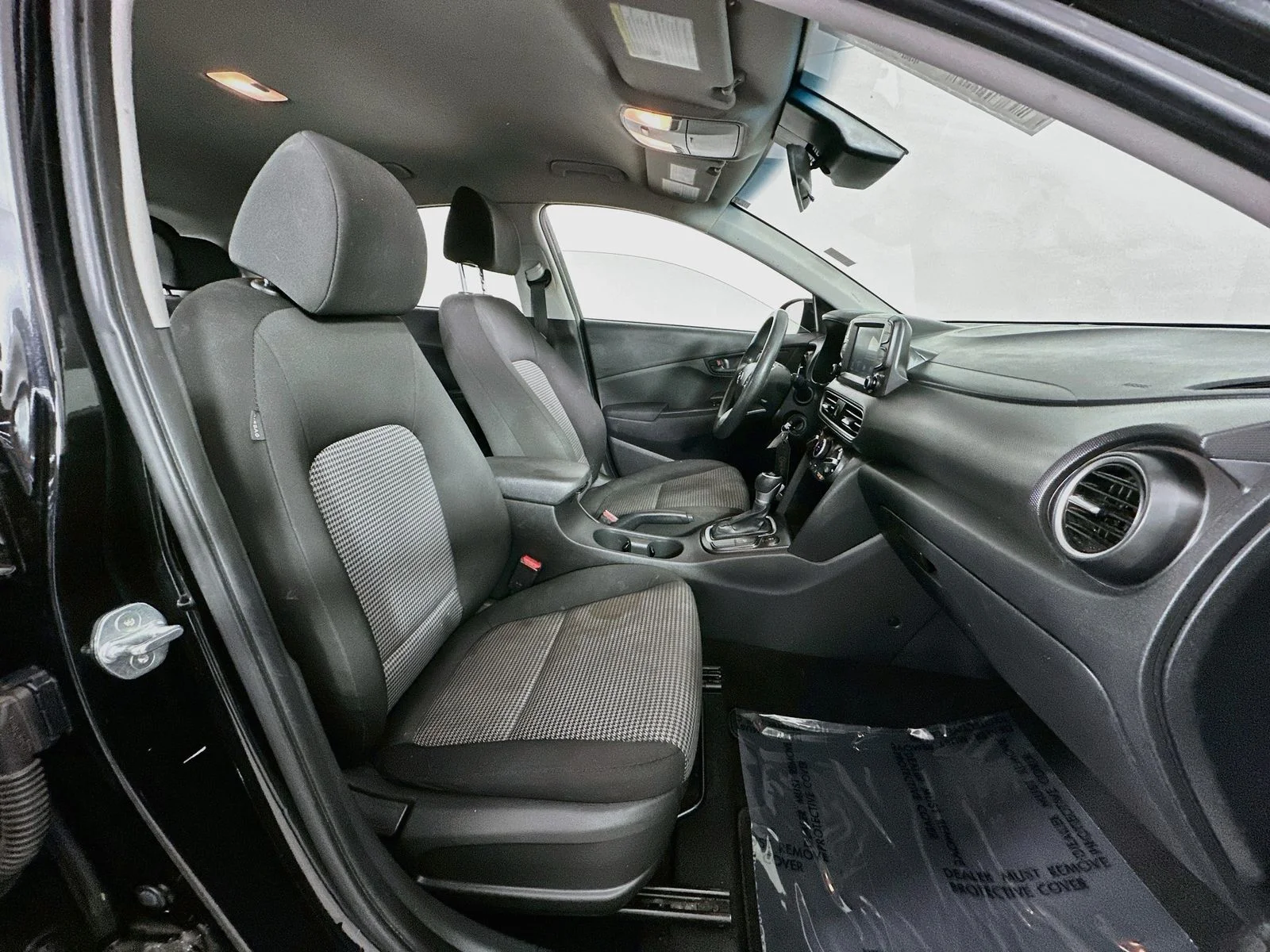 Used 2019 Ultra Black Pearl Hyundai SE image 26