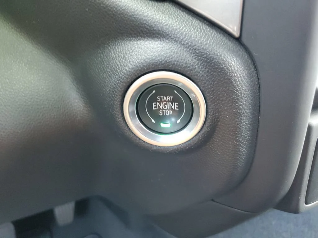 Used 2023 STERLING GRAY METALLIC Chevrolet Custom image 20