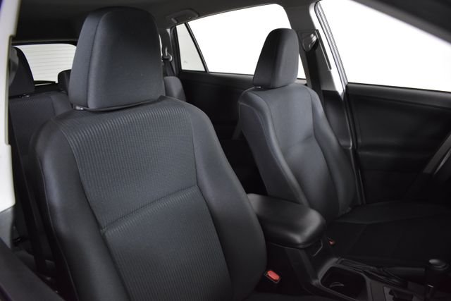 Used 2018 Gray Toyota LE image 14