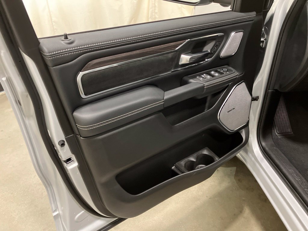 New 2027 Silver Zynith Exterior Paint RAM Laramie image 13