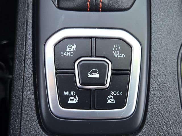 Certified Used 2026 Glacier White Nissan PRO-4X image 10