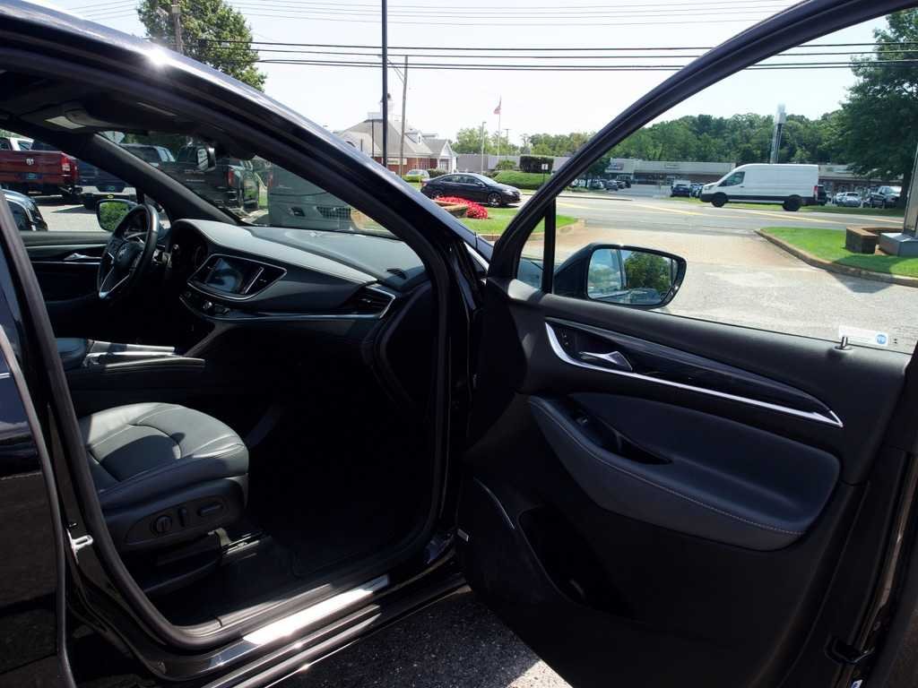 2024 Buick Enclave Essence - Photo 32