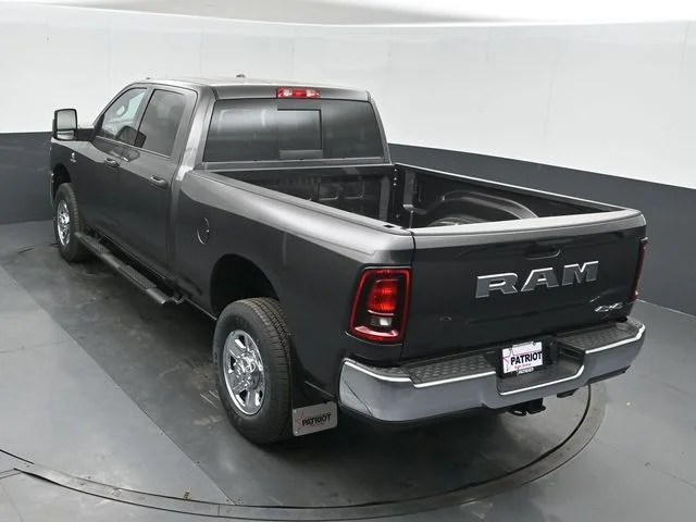 New 2026 Granite Crystal Metallic Clear-Coat Exterior Paint RAM Tradesman image 33