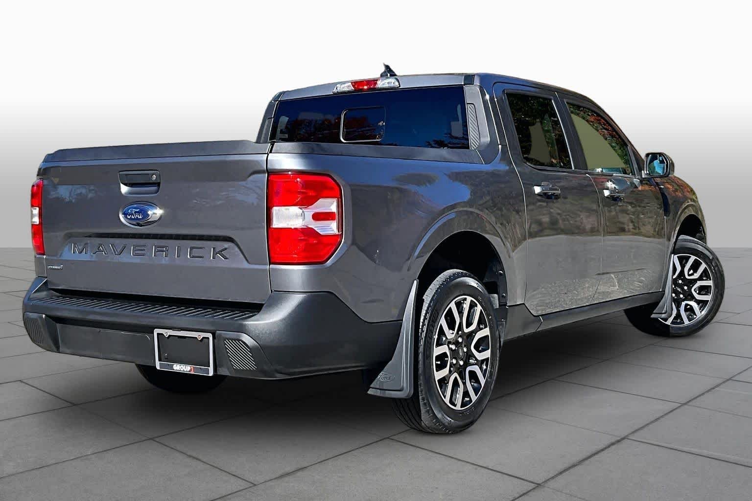 Used 2023 Carbonized Gray Metallic Ford Lariat image 13