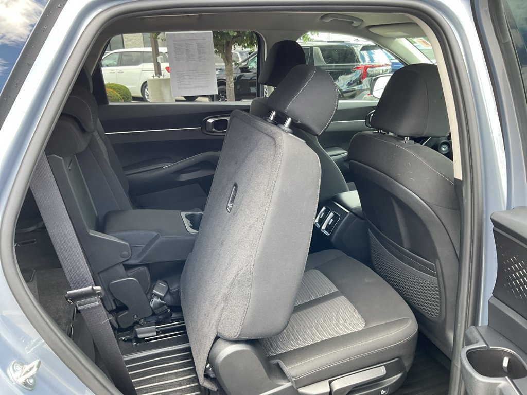 Certified Used 2023 Everlasting Silver Kia LX image 14