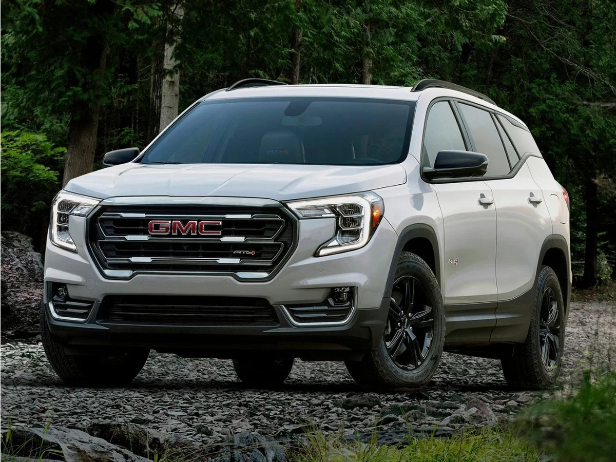 Used 2024 Sterling Metallic GMC SLE image 1