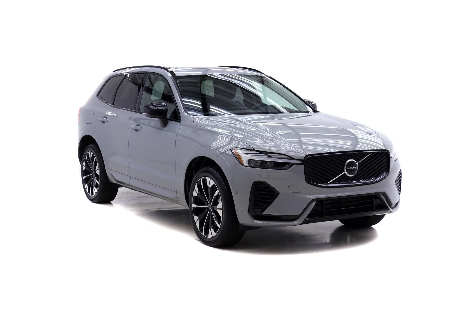New 2026 Volvo XC60 Plug-In Hybrid T8 Plus 4D Sport Utility in