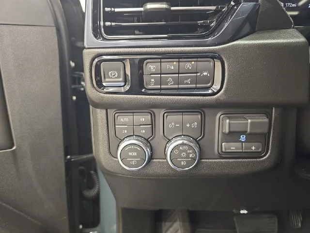 Used 2026 Midnight Pine GMC AT4 image 39
