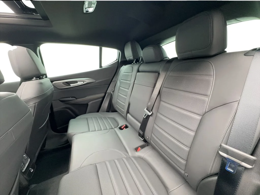 New 2026 Blue Alfa Romeo Base image 22