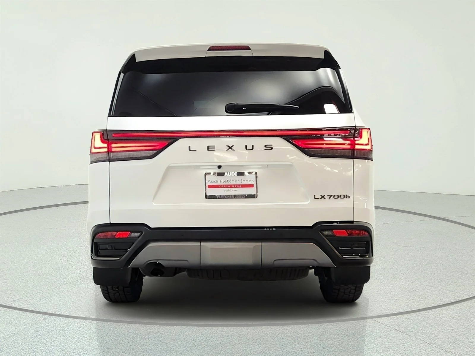 Used 2026 Eminent White Pearl Lexus LX 700h Luxury image 6