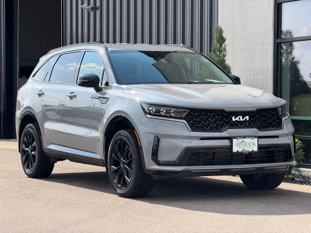 Used 2023 Gray Kia X-Line EX image 4
