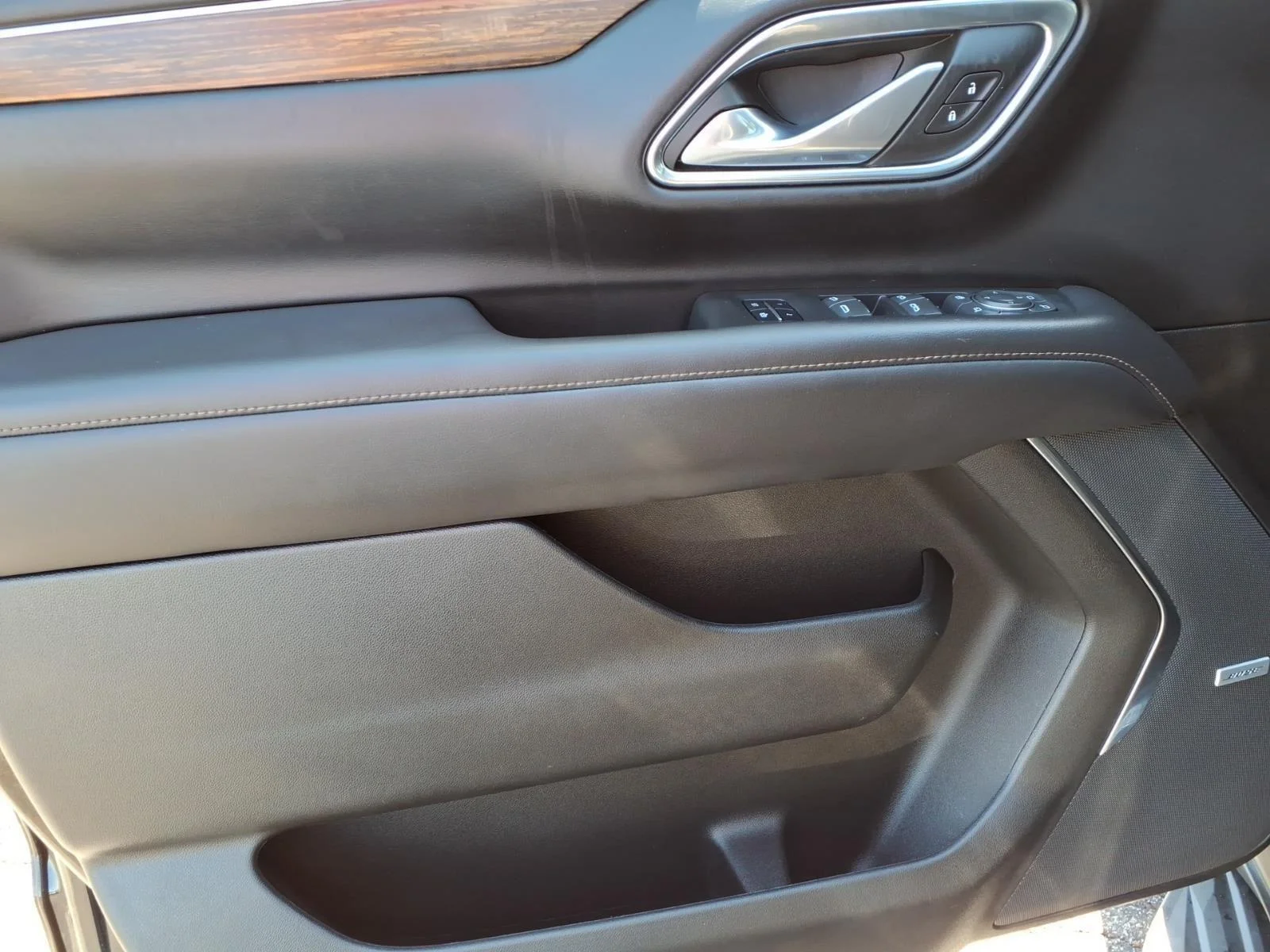 Used 2023 Black Chevrolet High Country image 24