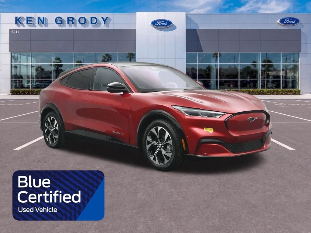 2022 Ford Mustang-Mach-e Premium's photo