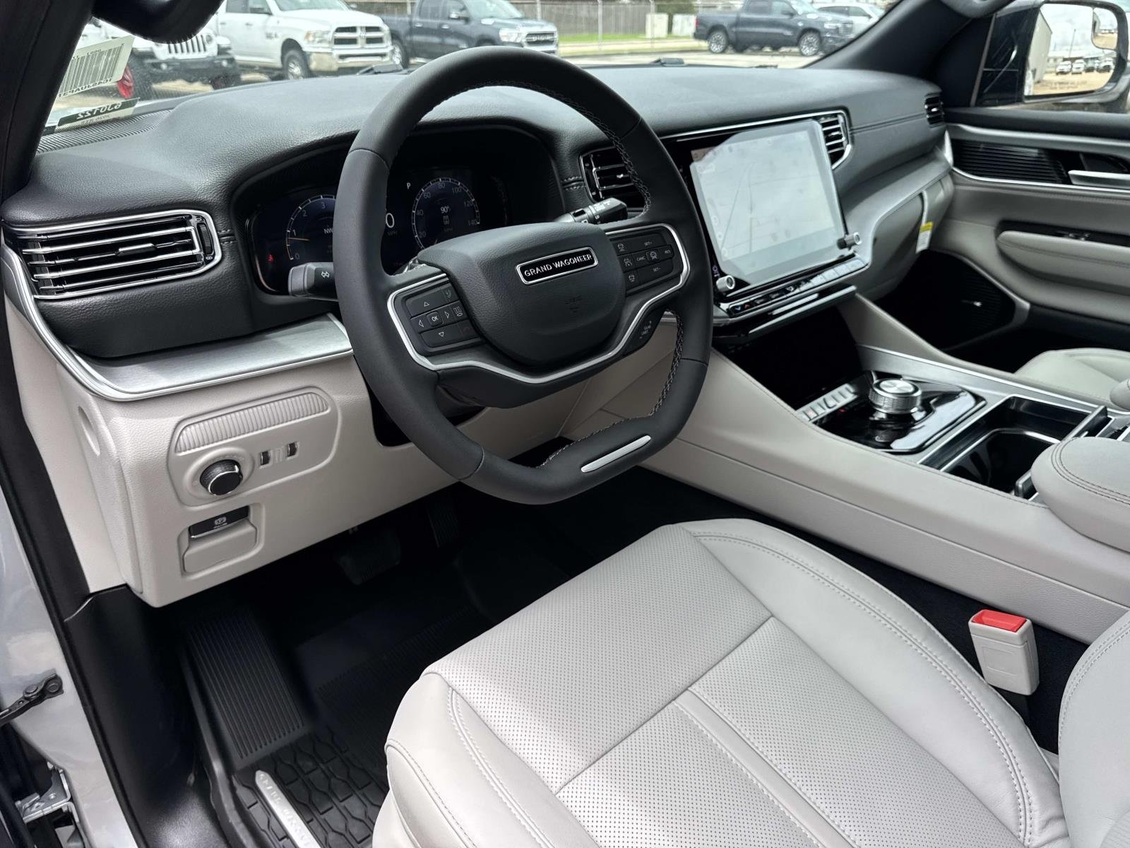 New 2026 Silver-Zynith Exterior Paint Jeep  image 10
