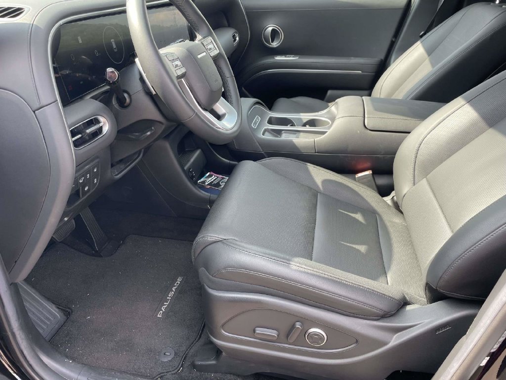 Used 2026 Black Hyundai Limited image 22