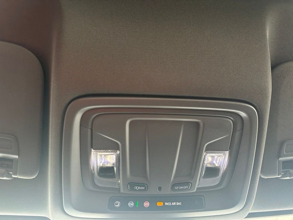 Used 2025 White GMC Pro image 25